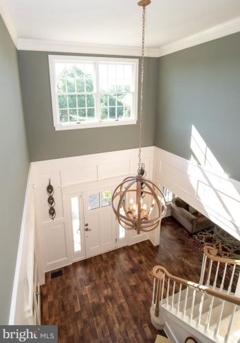 156 Whitney Ln, Southampton PA  18954-1080 exterior