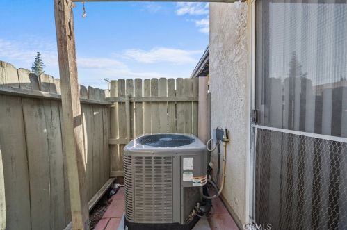 672 Parkview Dr, Lake Elsinore CA  92530-7071 exterior