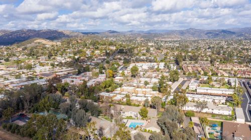 1350 Escondido, Escondido CA  92026-2511 exterior