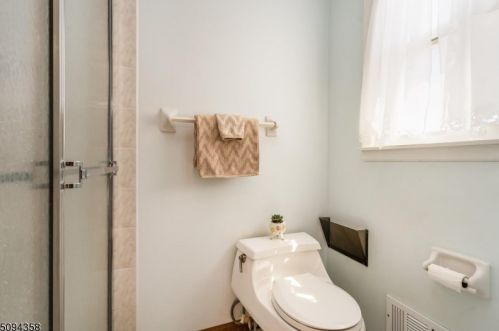 115 Johanna Farms Rd, East Amwell Township NJ  08551-2009 exterior