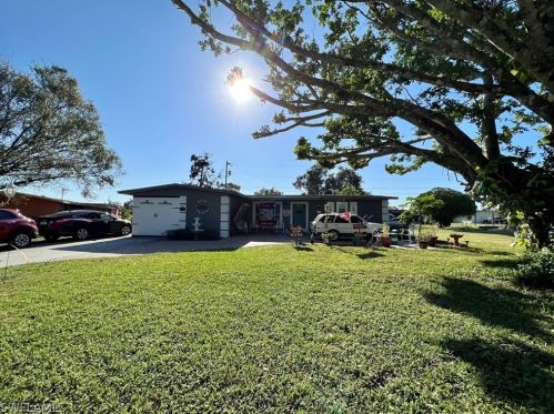 202 Penn Rd, Lehigh Acres, FL 33936-6251