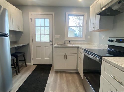 77 Branford Rd, North Branford CT  06471-1323 exterior