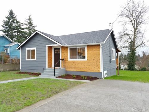 671 137 St, Seattle WA  98168-6203 exterior