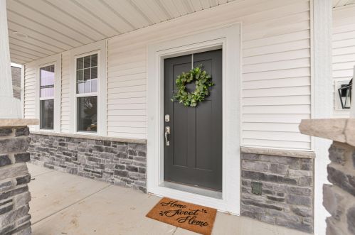 702 River Ridge Dr, Waterford WI  53185-3386 exterior