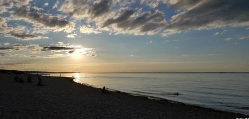 16 Martin Pl, Northport NY  11768-1224 exterior