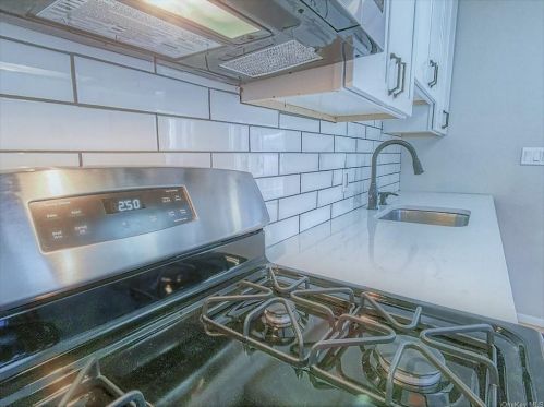 57 Lk Dr, Greenwood Lake NY  10925-2713 exterior