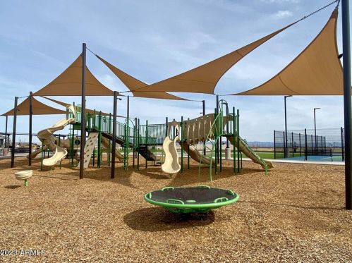 22876 Nightingale Rd, Queen Creek AZ  85142-3304 exterior