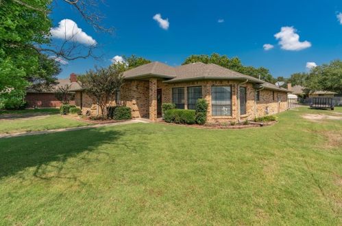 10403 Rosewood Dr, Greenville, TX 75402-3314