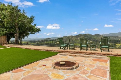 11373 Puesta Del Sol, Oak View, CA 93022-9543
