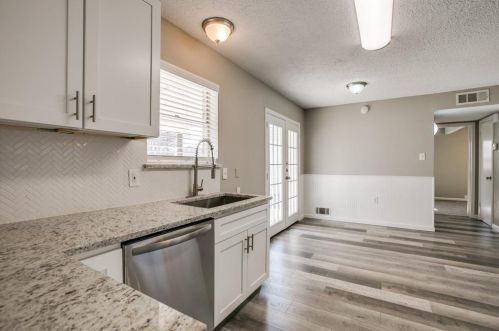 722 Cindy Dr, Cedar Hill TX 75104-1721 exterior