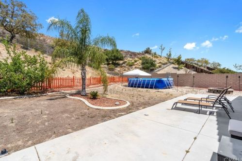 29153 Sunswept Dr, Lake Elsinore CA  92530-7246 exterior