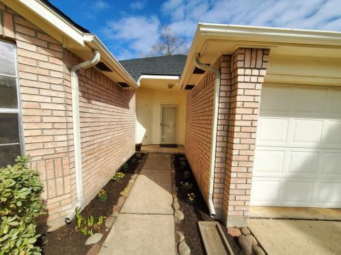 7407 Logging Trail Dr, Humble TX  77346-3149 exterior