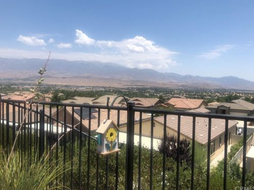 382 Prospect Park, Beaumont CA  92223-3404 exterior