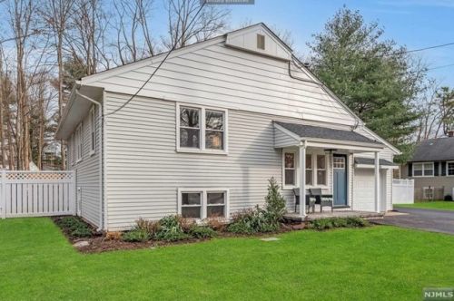 436 Franklin Tpke, Allendale, NJ 07401-2009