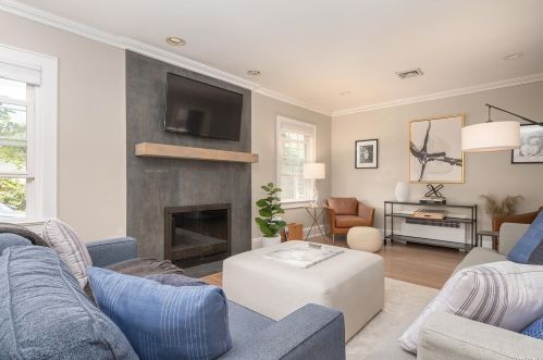 20 Cedar Rd, Elwood NY  11731-4636 exterior