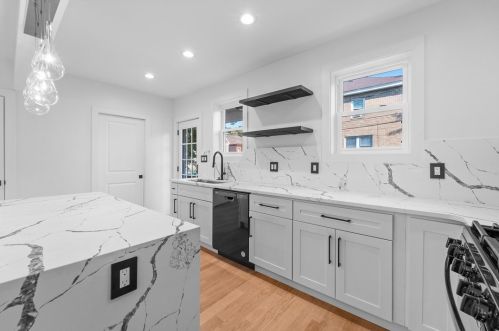 5903 Stanton Ave, Pittsburgh PA  15206-2117 exterior