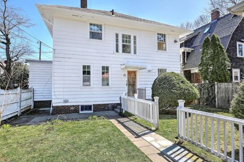 310 Elmgrove Ave, Providence RI  02906-4252 exterior