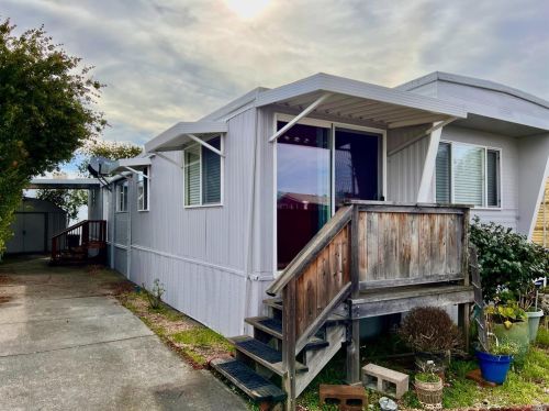 852 Mary St, Santa Rosa, CA 95403-2016
