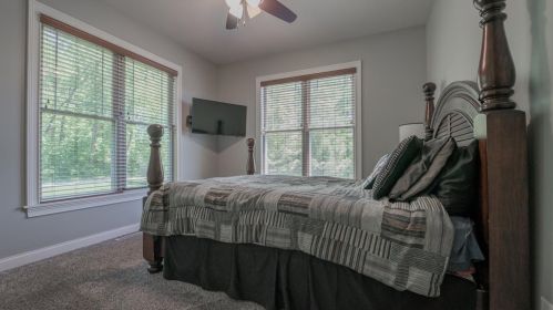 101 Muirfield Dr, Valpo IN  46385-6277 exterior