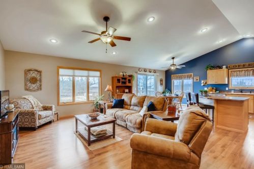 1271 140th Ave, New Johannesburg, WI 54017-6631