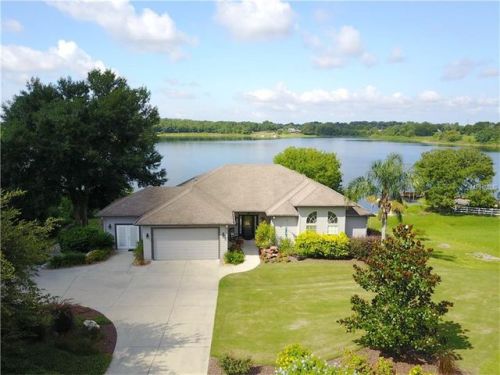 561 Gregory Ln, Umatilla, FL 32784-8352