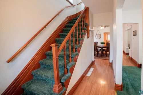 2817 Wicklow St, Duluth MN  55806-1415 exterior