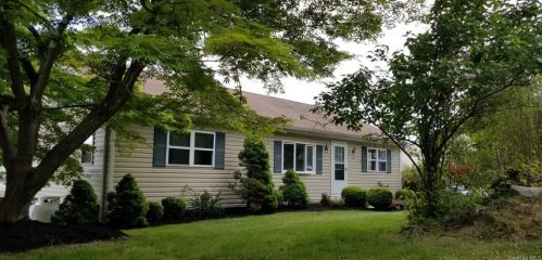 114 Orchard Ter, Monroe, NY 10950-3416
