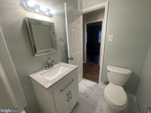 606 Denton Cir, Fredericksburg VA  22401-2704 exterior