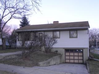 1203 Evergreen Dr, Waukesha, WI 53188-2319