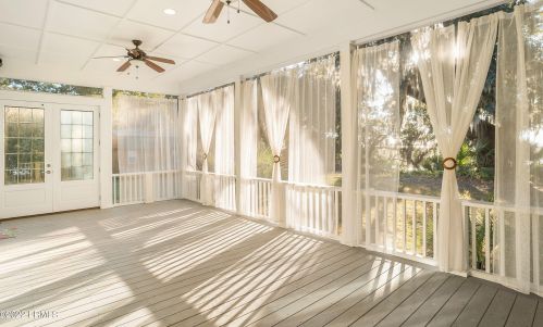 700 Sunset Cir, Beaufort SC  29906-9426 exterior