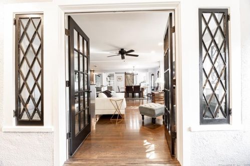 53 Grant St, Milford CT 06460-5310 exterior