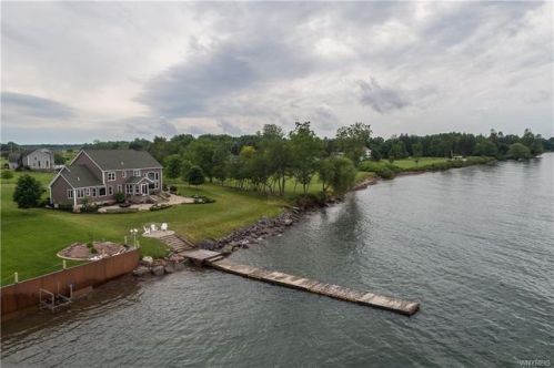 4797 Lakewood Dr, Williamson NY  14589-9622 exterior