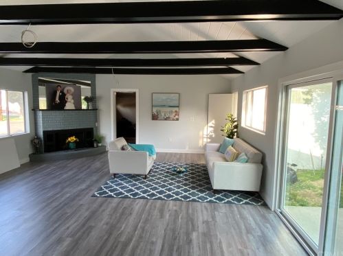 13702 Actina Ave, Bellflower CA  90706-2102 exterior