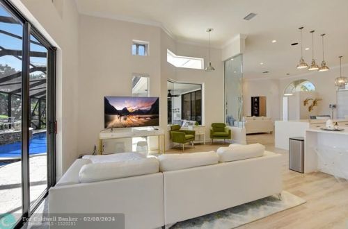 10595 Stonebridge Blvd, Boca Raton FL  33498-2002 exterior