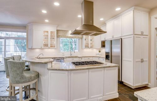 11406 Wild Bramble Way, Herndon VA  20194-1001 exterior