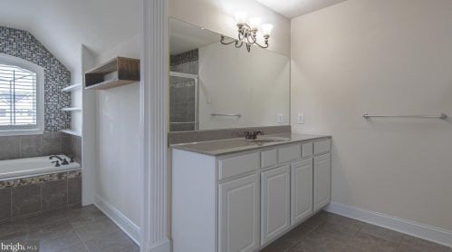 1 Cobalt Ct, Swedesboro NJ  08085-3644 exterior