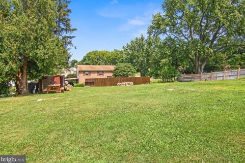 17 Adams St, West Enola PA  17025-2802 exterior