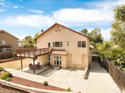 5289 Alamosa Park Dr, Oceanside CA  92057-6313 exterior