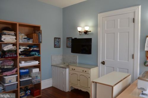 205 Lippincott Ave, Riverton NJ  08077-1309 exterior