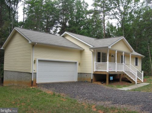 7339 Lakewood Ln, Spotsylvania VA  22551-5871 exterior