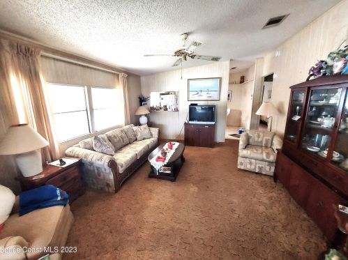 426 Kumquat Dr, Sebastian, FL 32976-6842