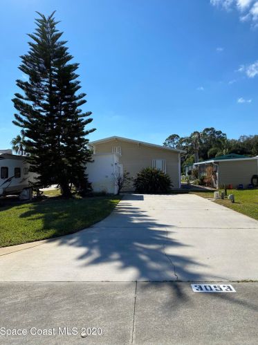 3053 Discovery Pl, Titusville, FL 32796-3937