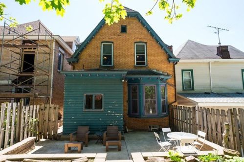 5621 Jackson St, Pittsburgh PA  15206-1521 exterior