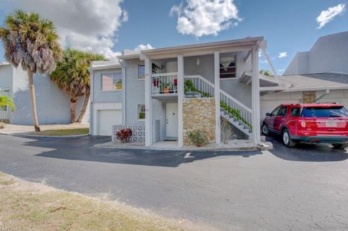 30 Watercolor Way, Naples, FL 34113-7645