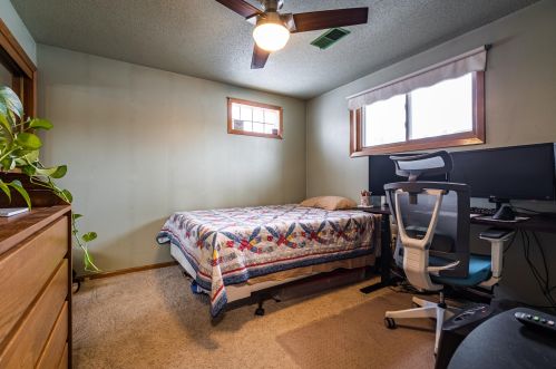 1610 Cliffview Dr, Holmen WI  54636-9649 exterior