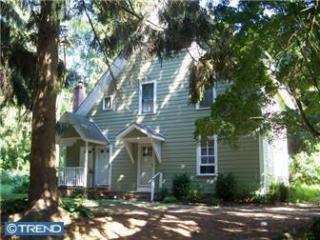 7 Castle Ln, Hopewell Township, NJ 08525-1109