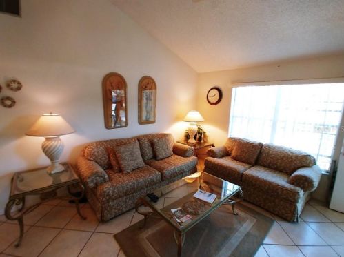 4805 Sunnybrook Dr, New Port Richey, FL 34653-5430