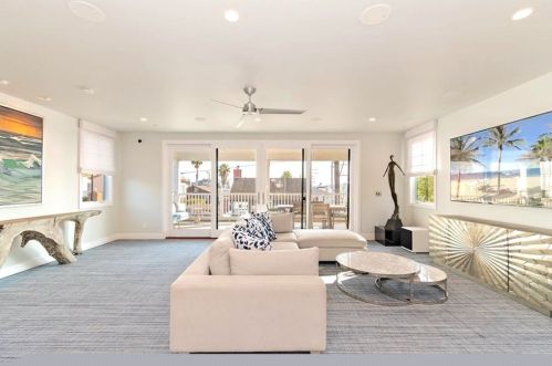 420 31st St, Manhattan Beach CA  90266-3975 exterior