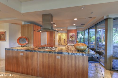 7127 Rancho Vista Dr, Scottsdale, AZ 85251-1389