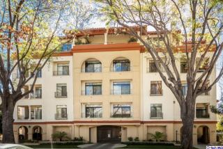 742 Locust St, Pasadena, CA 91101-1681